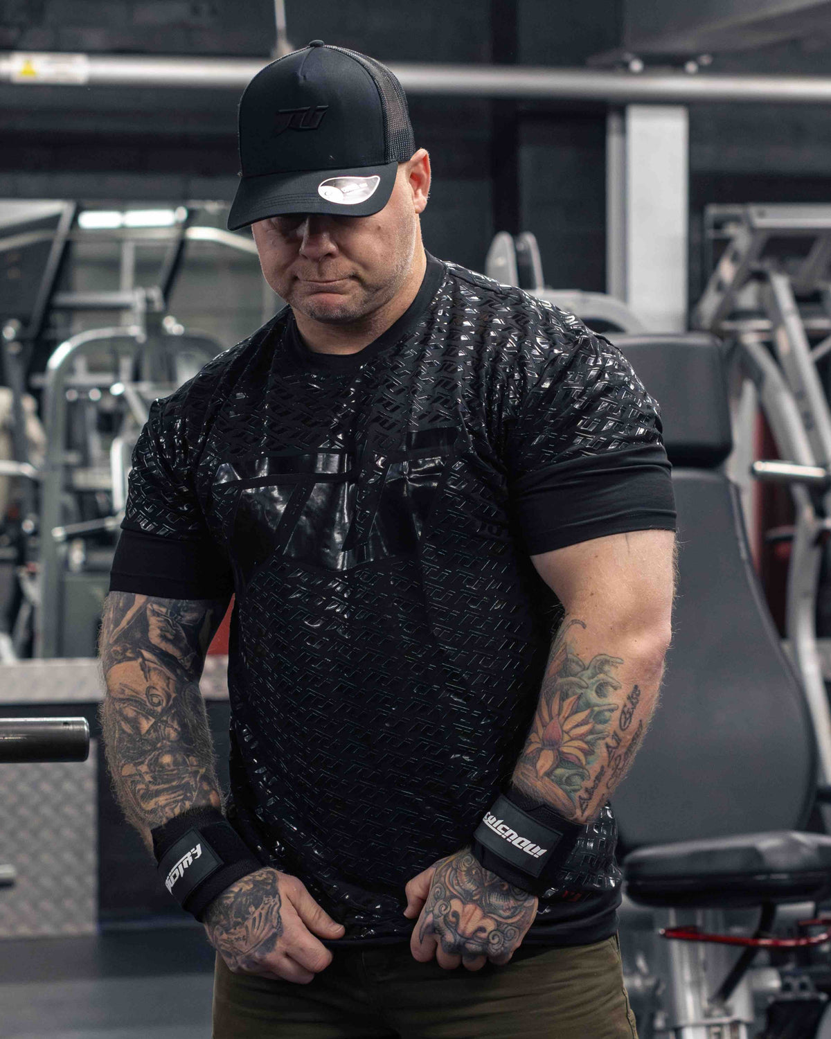 INDUSTRY STRONGMAN GRIP SHIRT