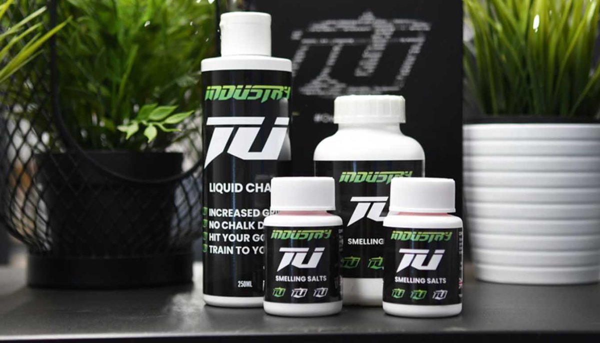 Smelling Salts for Powerlifting: How Strength Athletes Safely Maximise Focus