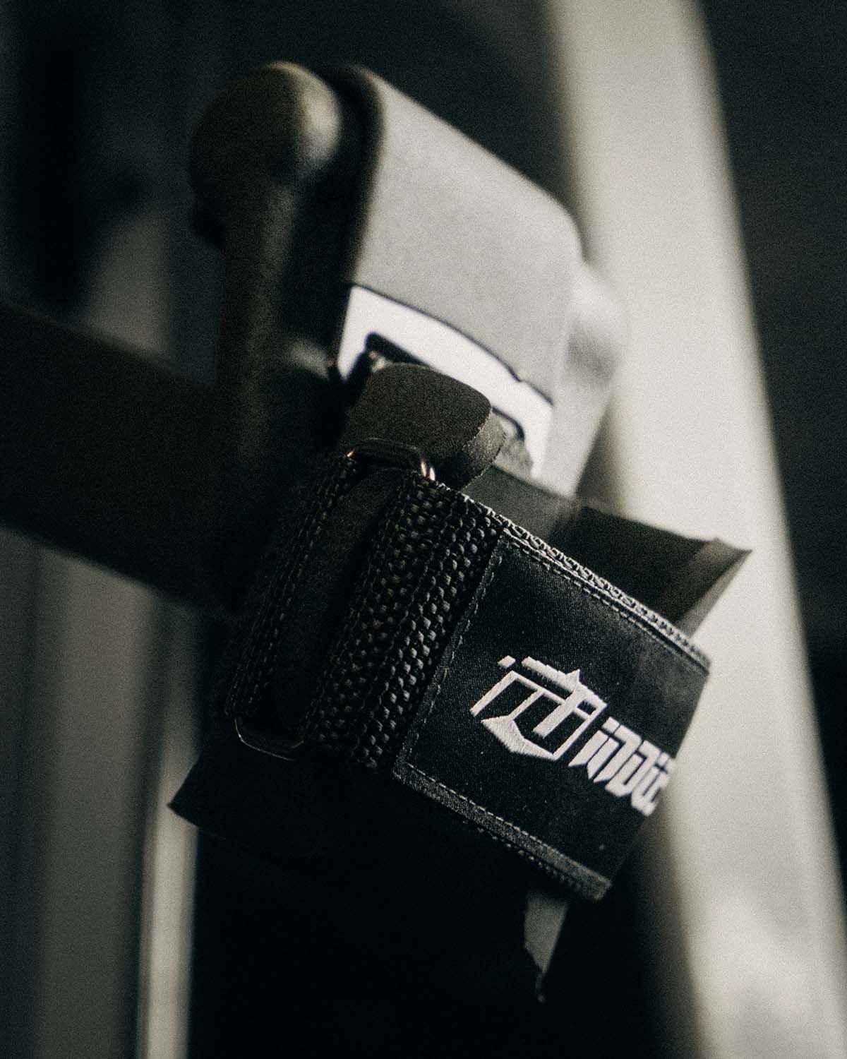 metal weight lifting hooks